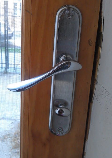 Residential Lock Installation 1