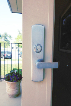 Commercial Door Locks Changed 20770, Md