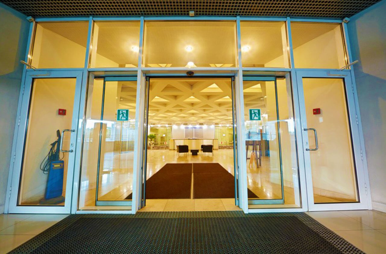 Best Commercial Door Entrance Repair Service in DC Area